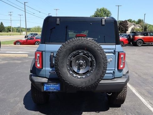 New 2025 Ford Bronco Badlands w/ Sasquatch Package AWD/4WD image 9