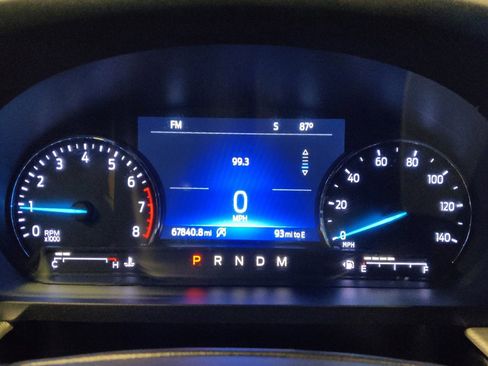 Used 2020 Ford Explorer XLT RWD image 23