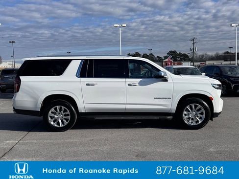 Used 2024 Chevrolet Suburban Premier image 22