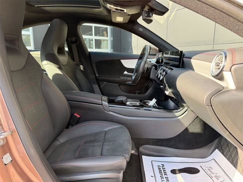 Used 2023 Mercedes-Benz CLA 250 4MATIC image 11
