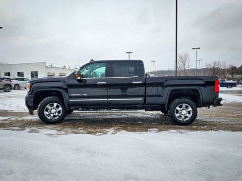 Used 2015 GMC Sierra 3500 Denali w/ Suspension Package, Off-Road image 6
