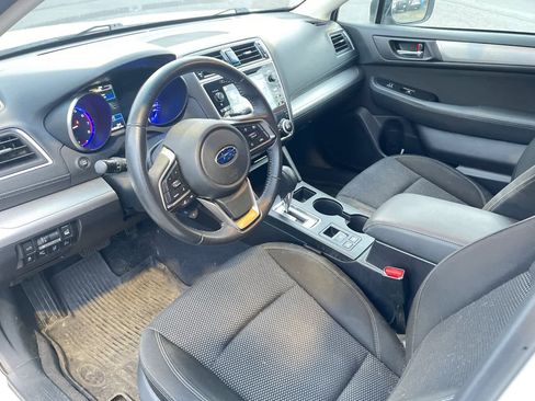Used 2019 Subaru Outback 2.5i Premium image 13