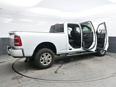 Used 2024 RAM 2500 Laramie AWD/4WD image 46