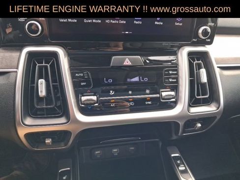 Used 2022 Kia Sorento S w/ Panoramic Sunroof Package AWD/4WD image 19