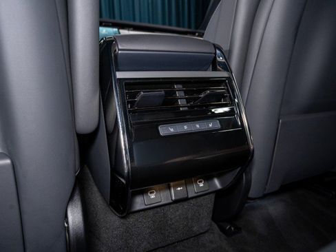 Used 2025 Land Rover Range Rover Sport Dynamic SE image 24