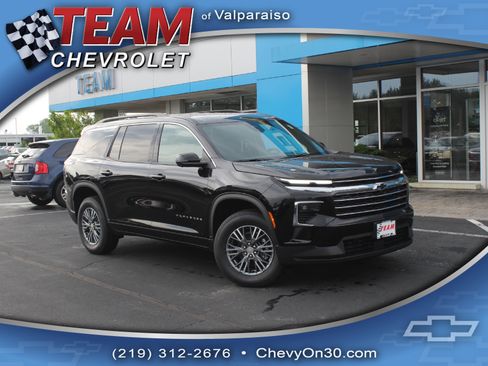 New 2026 Chevrolet Traverse LT w/ Driver Confidence Package AWD/4WD image 1