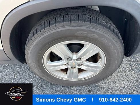 Used 2022 Chevrolet Trax LS w/ Tint and Cruise Package FWD image 8
