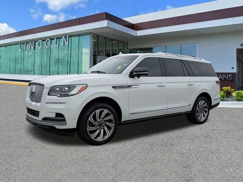 Used 2023 Lincoln Navigator L Reserve image 8