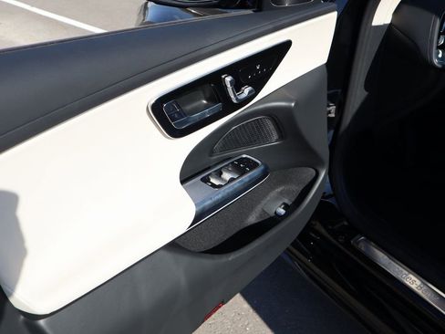 New 2026 Mercedes-Benz E 350 4MATIC Sedan image 20