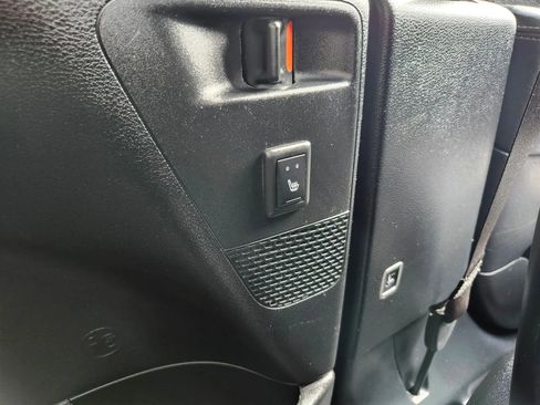 Used 2020 Chrysler Pacifica Limited w/ S Appearance Package FWD image 29