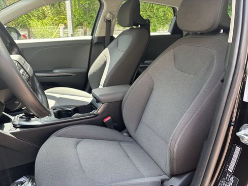 Used 2025 Kia K4 FWD image 31