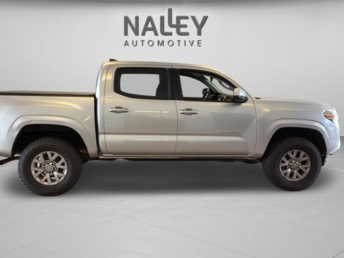 Used 2016 Toyota Tacoma SR5 w/ Towing Package RWD image 22