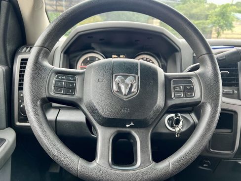 Used 2014 RAM 5500 Tradesman w/ Power & Remote Entry Group image 27