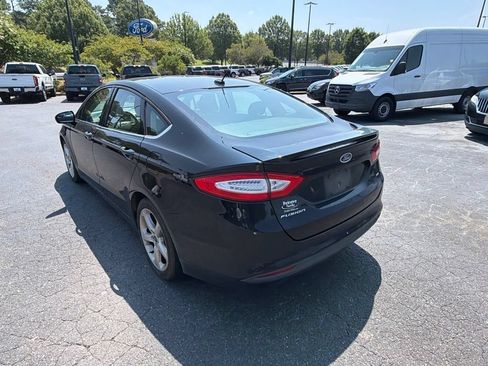 Used 2016 Ford Fusion SE w/ Equipment Group 201A FWD image 11