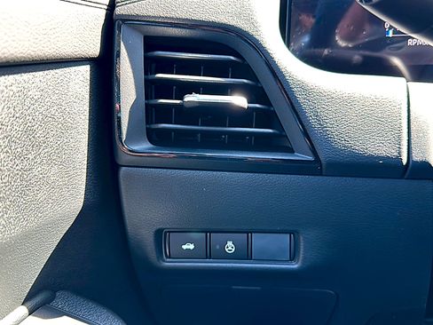 New 2026 Nissan Sentra SV w/ SV Convenience Package image 25