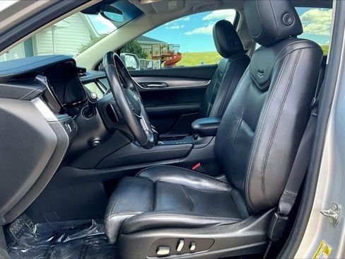 Used 2017 Cadillac XT5 Luxury AWD/4WD image 21