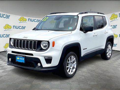 Used 2022 Jeep Renegade Latitude image 3
