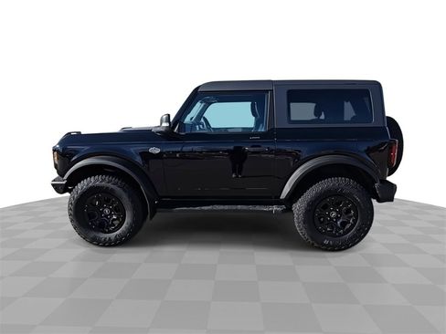 Used 2023 Ford Bronco Wildtrak image 5