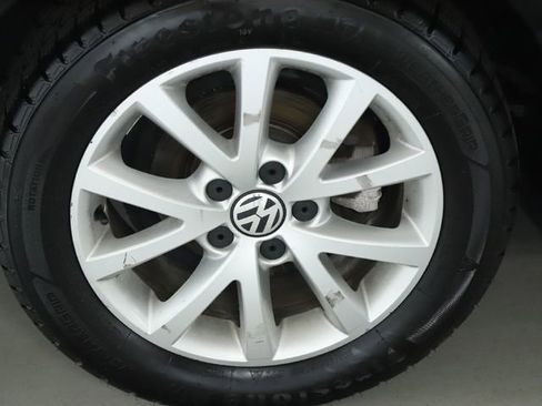 Used 2015 Volkswagen Jetta SE image 43