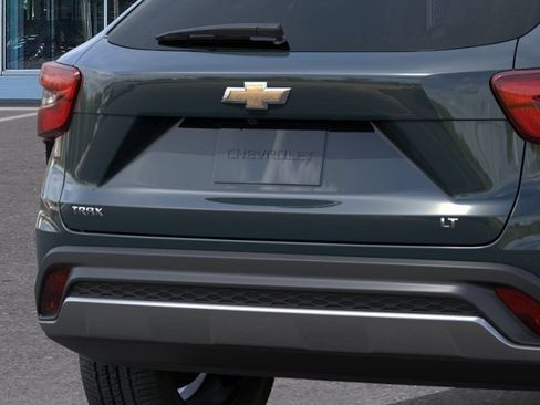 New 2026 Chevrolet Trax LT FWD image 14