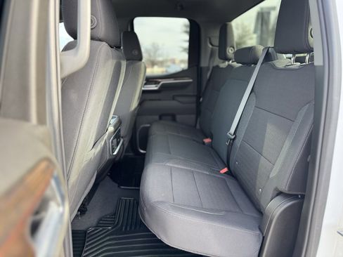 Used 2025 GMC Sierra 1500 Elevation image 25