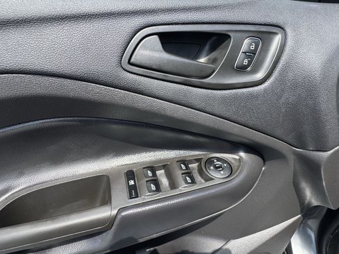 Used 2019 Ford Escape S FWD image 11