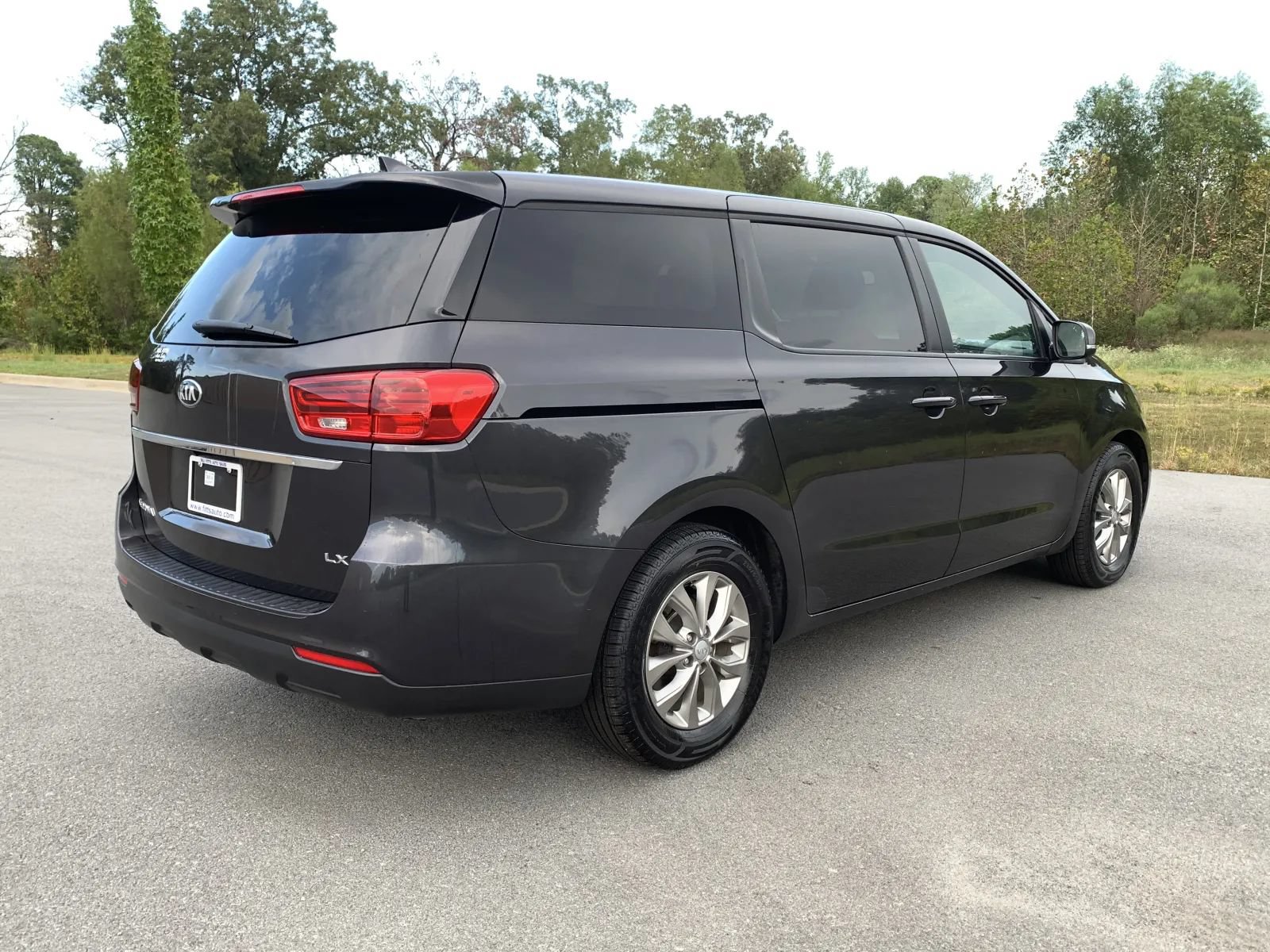 Used 2021 Kia Sedona LX FWD image 7