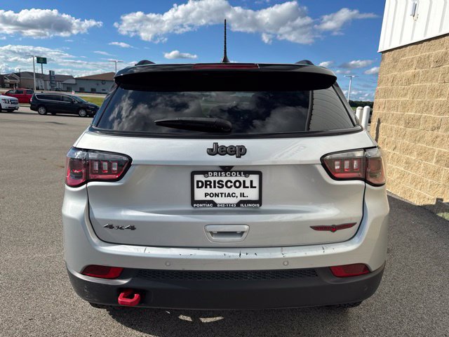 Used 2025 Jeep Compass Trailhawk AWD/4WD image 8