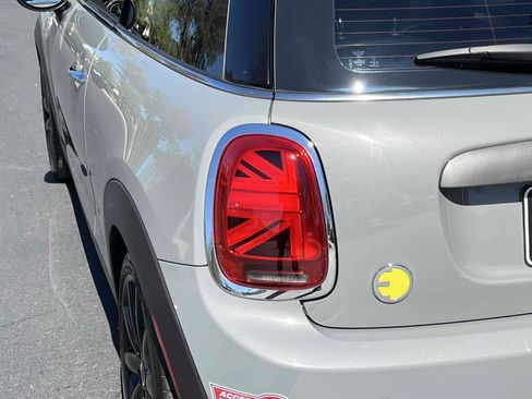 Used 2021 MINI Cooper SE w/ 6.5" Touchscreen Package FWD image 37