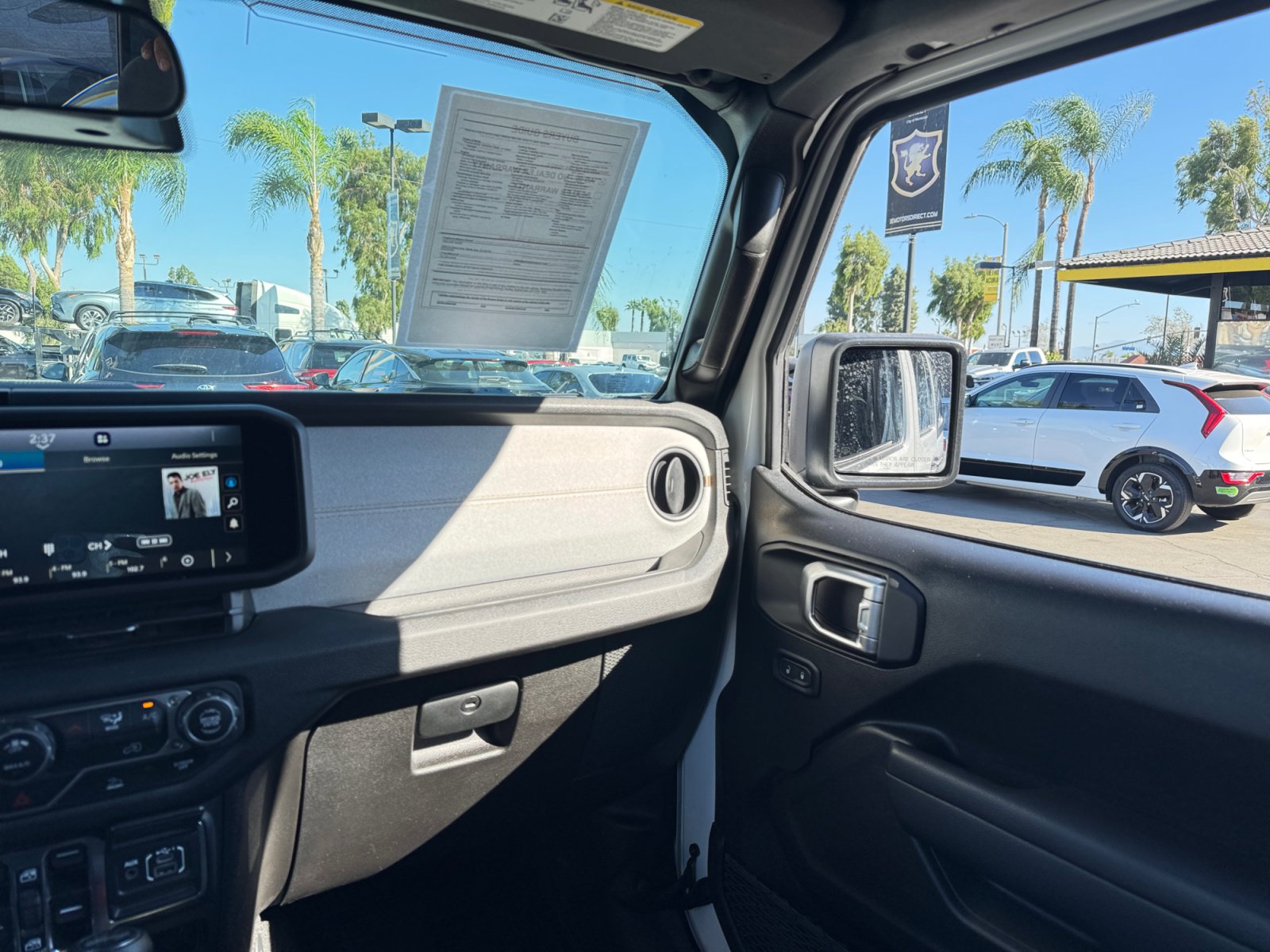 Used 2025 Jeep Wrangler Unlimited Sport AWD/4WD image 18