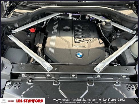 Used 2022 BMW X7 xDrive40i w/ Premium Package image 12