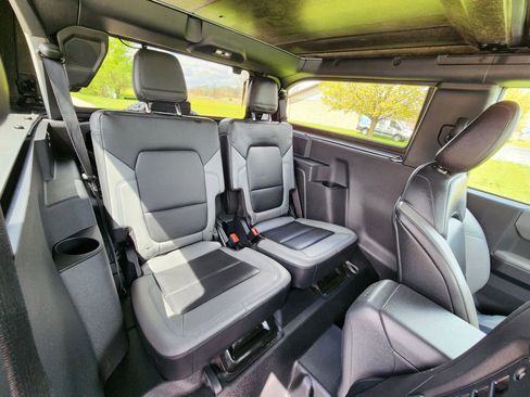 Used 2022 Ford Bronco Black Diamond AWD/4WD image 18