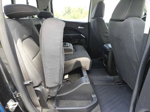 Used 2015 Chevrolet Colorado LT w/ LT Convenience Package RWD image 29