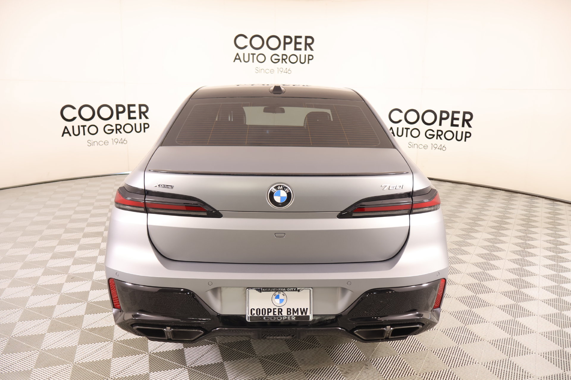 Used 2025 BMW 760i xDrive AWD/4WD image 26