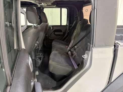 Used 2022 Jeep Gladiator Sport w/ Trailer Tow Package image 23