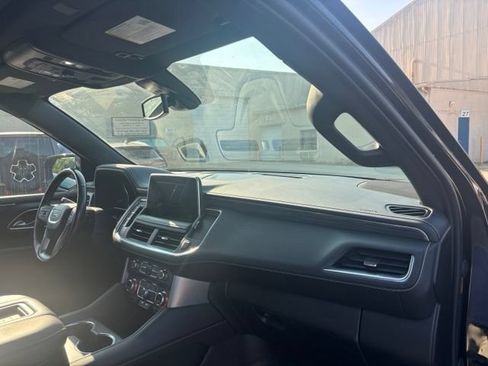Used 2021 GMC Yukon SLT w/ SLT Luxury Package AWD/4WD image 9