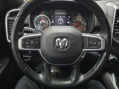Used 2022 RAM 1500 Big Horn AWD/4WD image 18