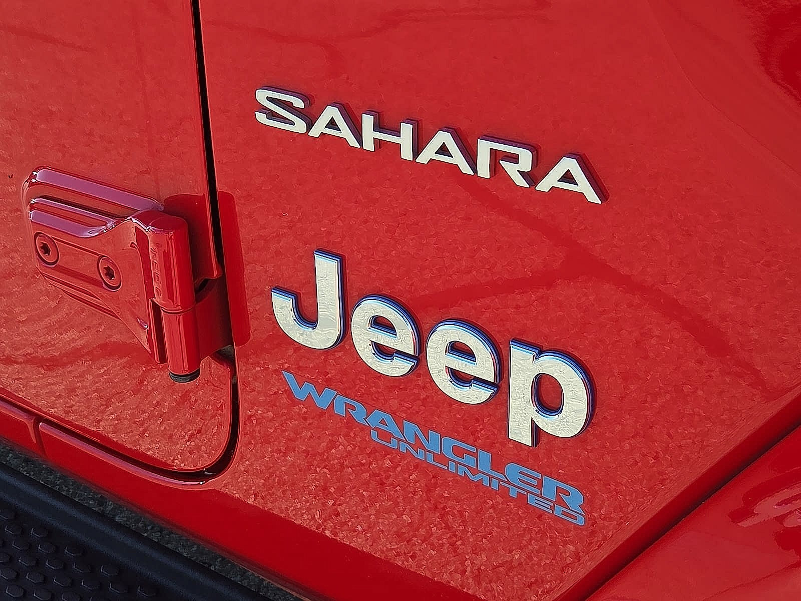 Used 2022 Jeep Wrangler Unlimited Sahara w/ Cold Weather Group AWD/4WD image 16