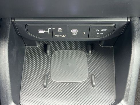 Used 2025 Kia K4 EX image 24