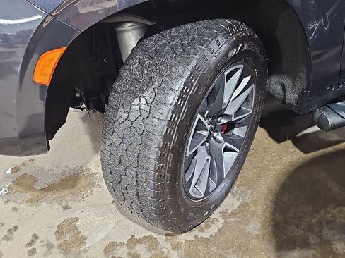 Certified 2022 Chevrolet Tahoe Z71 w/ Z71 Off-Road Package image 40