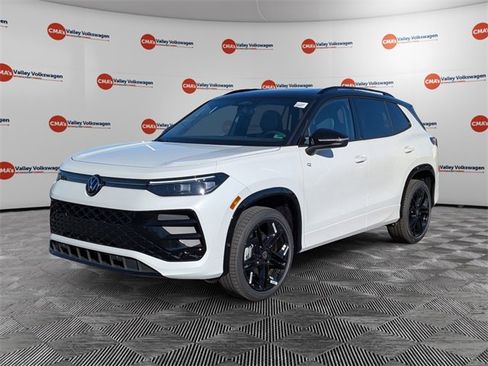 New 2026 Volkswagen Tiguan SE R-Line image 1