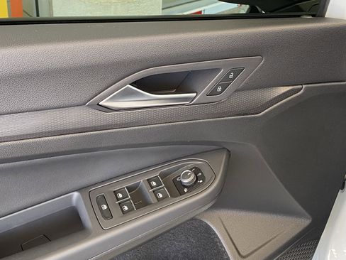 Certified 2024 Volkswagen GTI SE FWD image 15