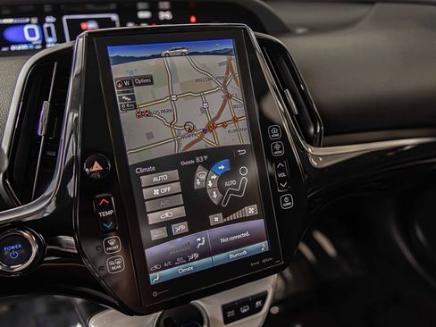 Used 2018 Toyota Prius Prime Premium image 28