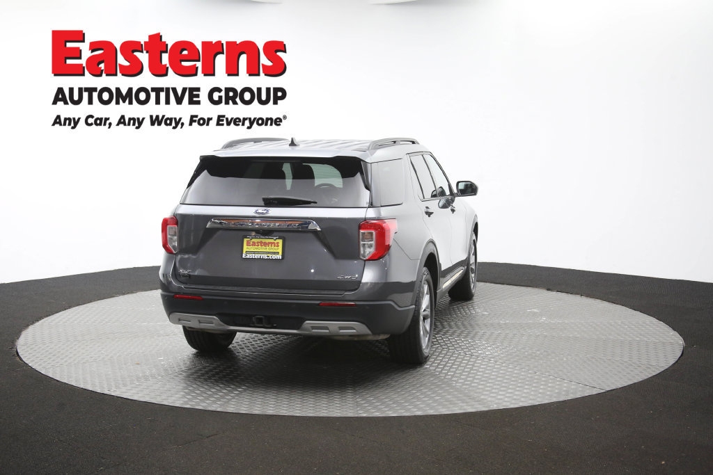 Used 2022 Ford Explorer XLT w/ Equipment Group 202A AWD/4WD image 43
