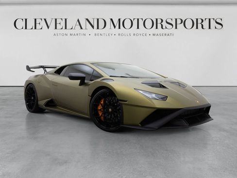 Used 2022 Lamborghini Huracan STO RWD image 1