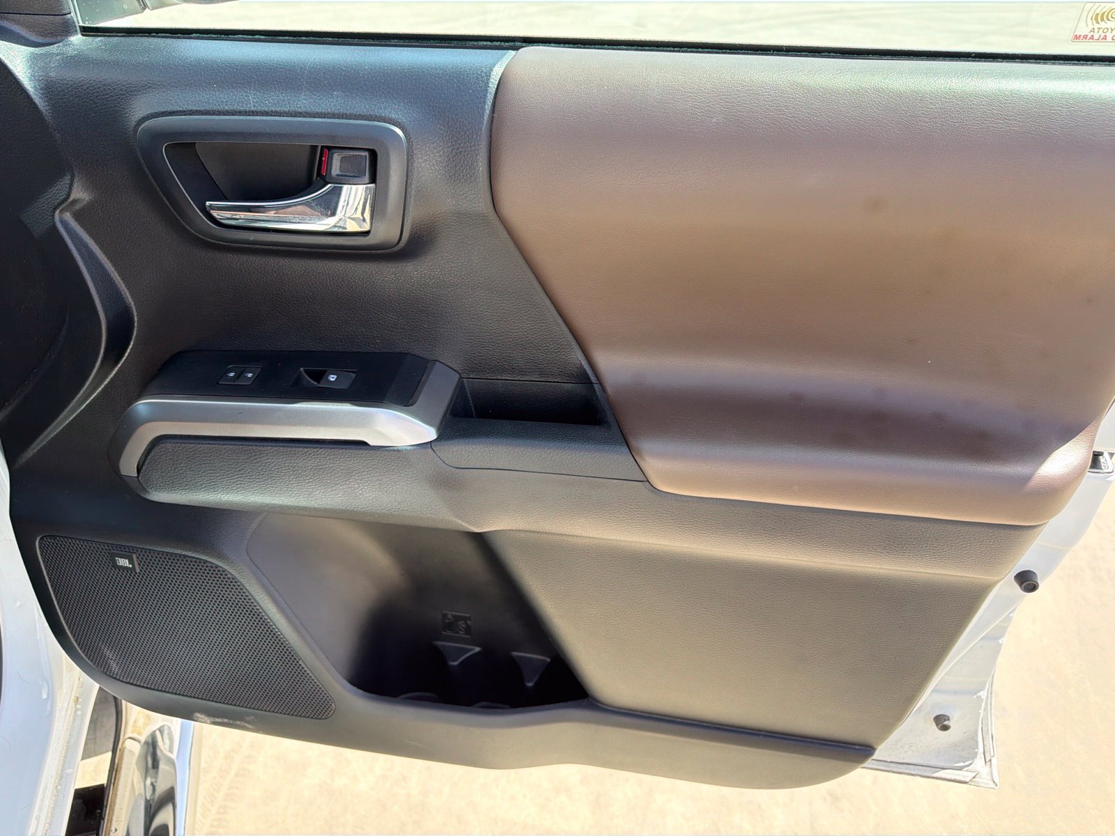 Used 2021 Toyota Tacoma Limited RWD image 22