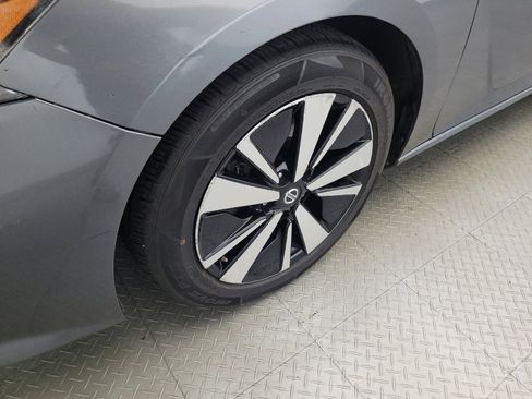 Used 2022 Nissan Altima 2.5 SV FWD image 31
