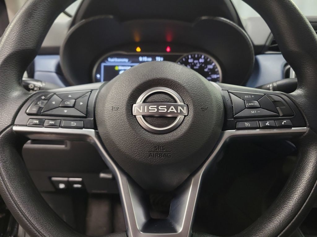 Used 2025 Nissan Versa SV FWD image 19