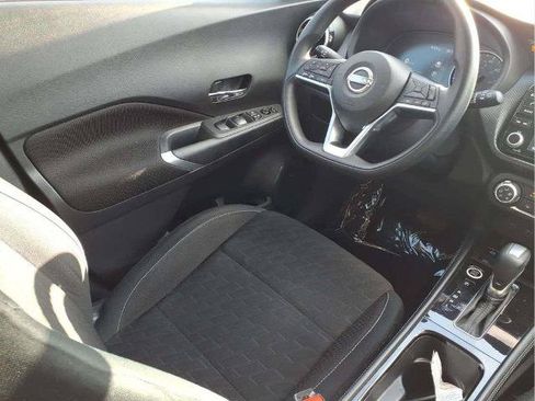 Certified 2024 Nissan Kicks SV FWD image 11