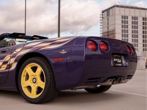 Used 1998 Chevrolet Corvette Convertible w/ Memory Pkg image 7